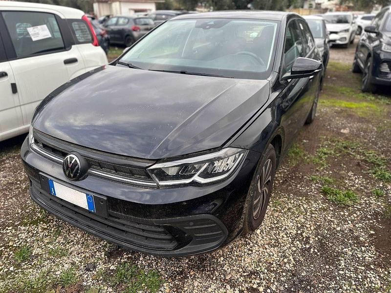 Usata VW Polo Life 95 CV (69 kW) 2023 Nero Utilitaria