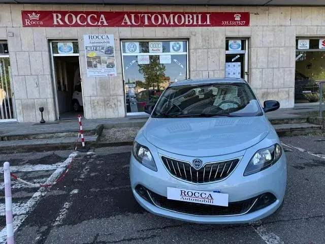 Usata Lancia Ypsilon S 69 CV (50 kW) 2024 Verde metallizzato Utilitaria