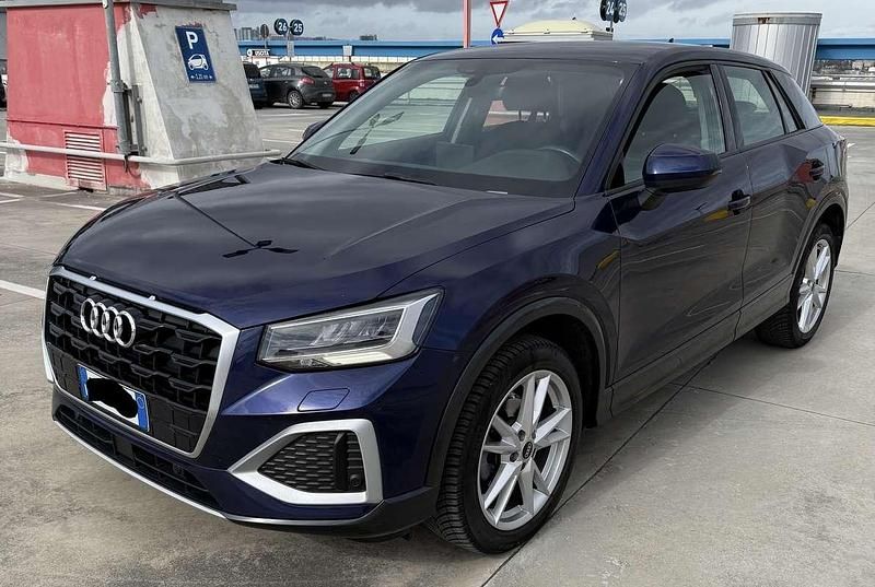 Usata Audi Q2 Admired 116 CV (85 kW) 2021 Blu/azzurro SUV