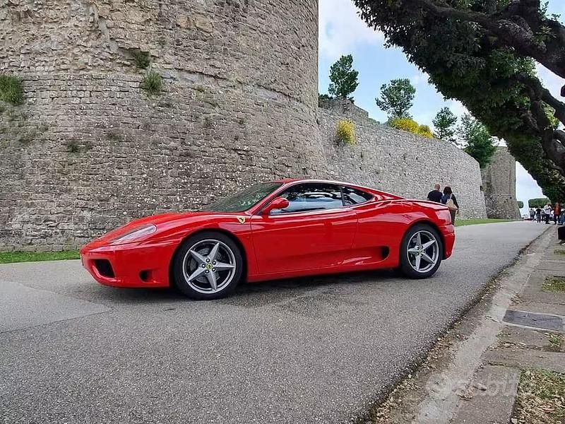 Usata Ferrari 360 400 CV (294 kW) 2000 Rosso Coupé