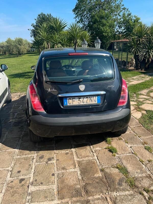 Usata Lancia Ypsilon 69 CV (50 kW) 2006 Beige Utilitaria