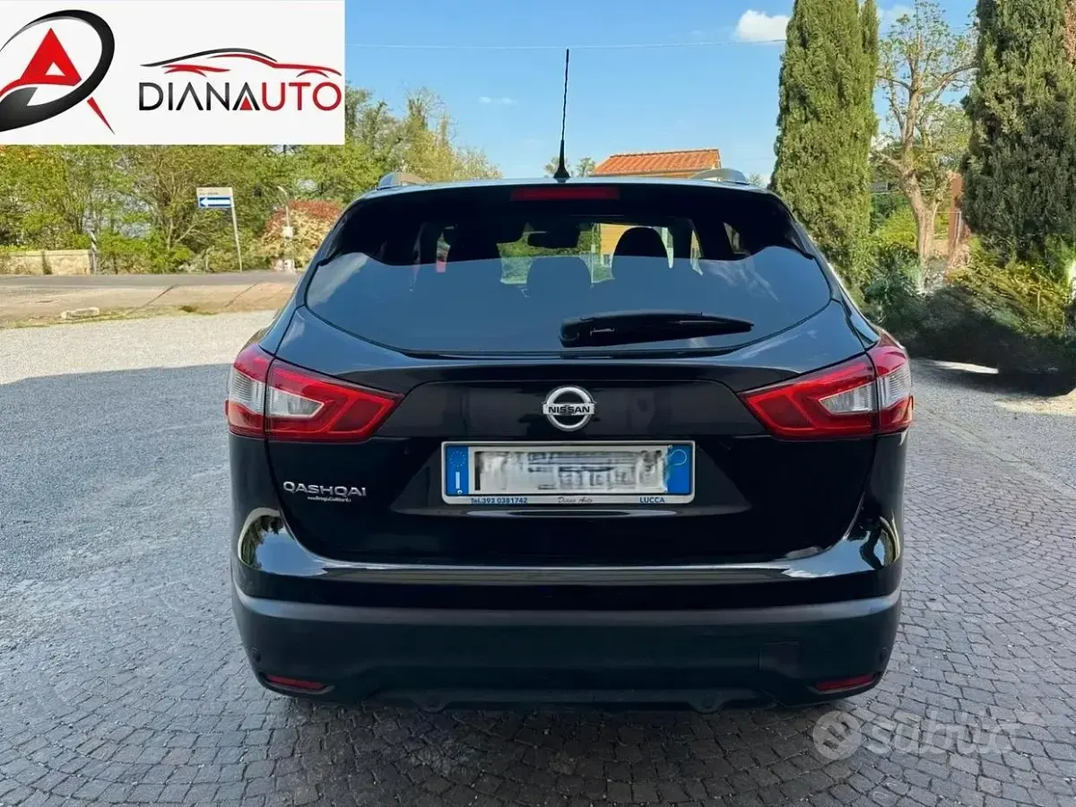 Usata Nissan Qashqai Tekna 116 CV (85 kW) 2016 Nero SUV