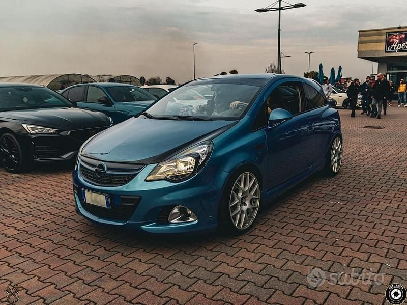 Usata Opel Corsa OPC 220 CV (161 kW) 2013 Utilitaria