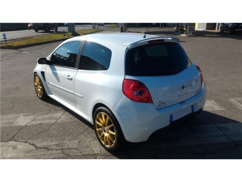 Renault Clio F 1 Team 2 0 16 V 200 Cv
