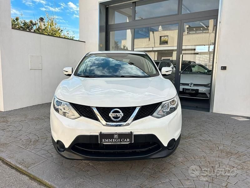 Usata Nissan Qashqai 110 CV (80 kW) 2016 Bianco SUV
