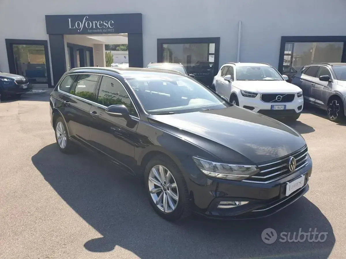 Usata VW Passat Business 122 CV (89 kW) 2021 Nero Station wagon