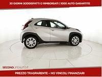 Usata Toyota Aygo X Active 72 CV (52 kW) 2022 Argento SUV
