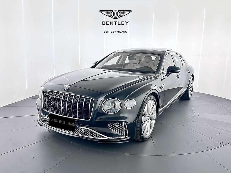 Nuova Bentley Flying Spur 782 CV (575 kW) 2026 Blu/azzurro Berlina