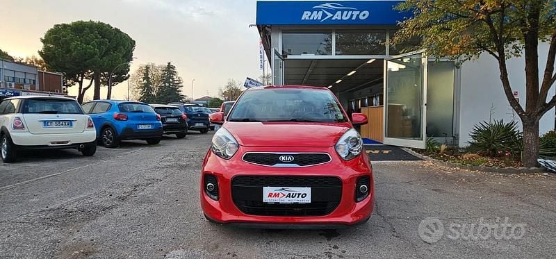 Usata Kia Picanto 70 CV (51 kW) 2016 Rosso Utilitaria