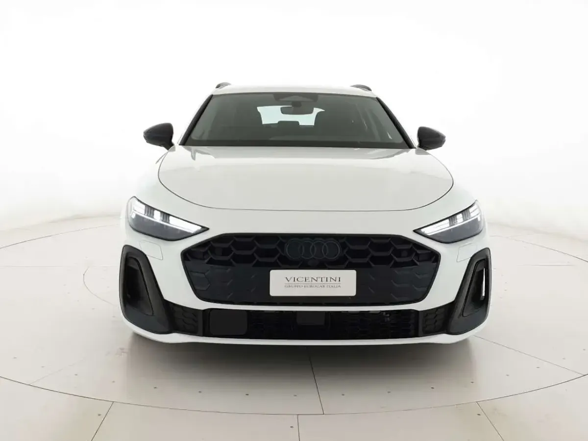 Nuova Audi A5 S-Line 299 CV (219 kW) 2026 Bianco arkona Station wagon