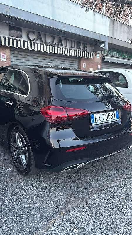 Usata Mercedes 180 AMG line 101 CV (74 kW) 2024 Nero Berlina