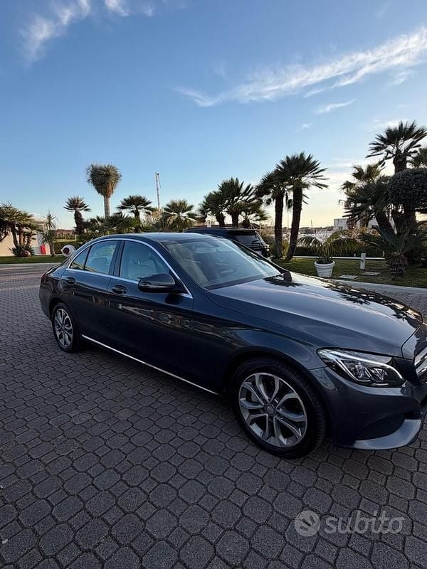 Usata Mercedes C200 Premium 136 CV (100 kW) 2016 Grigio Berlina