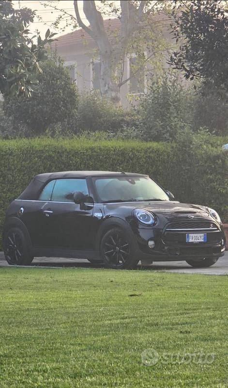 Usata Mini Cooper S Cabriolet 192 CV (141 kW) 2019 Nero Cabrio