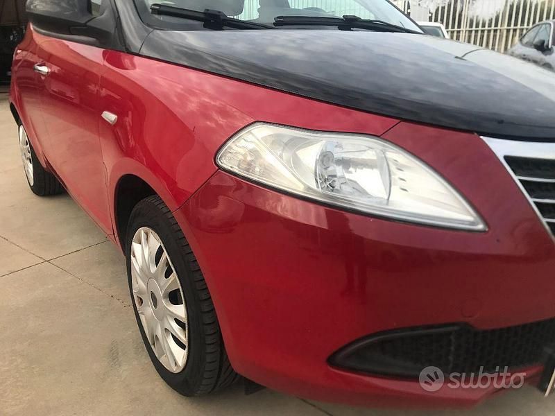 Usata Lancia Ypsilon S 69 CV (50 kW) 2012 Rosso Utilitaria