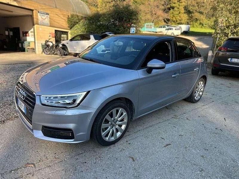 Argento Usata 2016 Audi A1 Design Tre volumi | 12.900 € (Buon prezzo) - Immagine 1/4