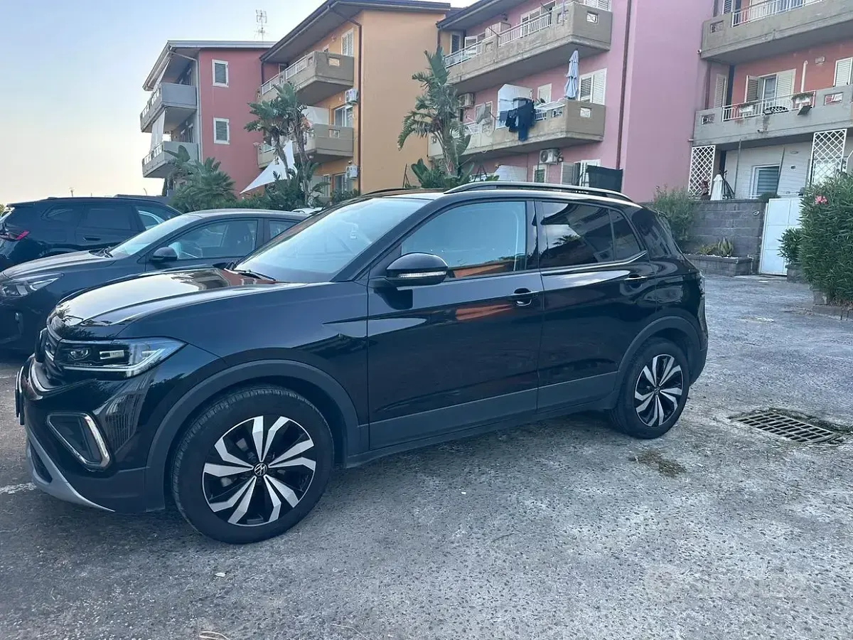 Usata VW T-Cross Edition 95 CV (69 kW) 2024 Nero SUV