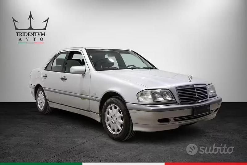 Usata Mercedes C180 Elegance 122 CV (89 kW) 1997 Berlina