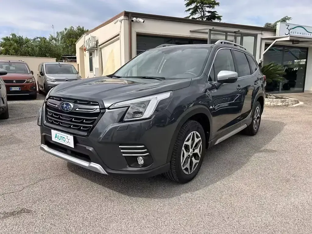 Usata Subaru Forester Style 149 CV (109 kW) 2023 Blu SUV