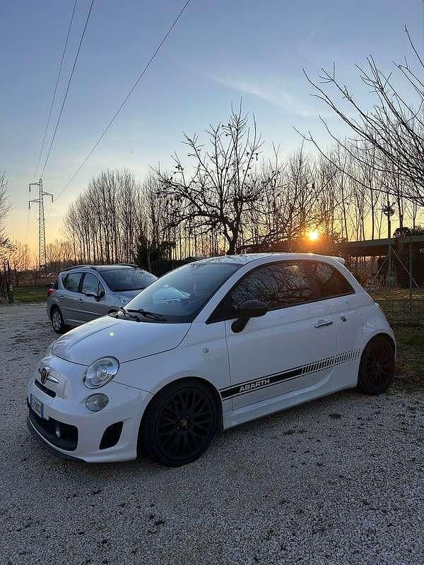 Usata Abarth 500 135 CV (99 kW) 2011 Utilitaria