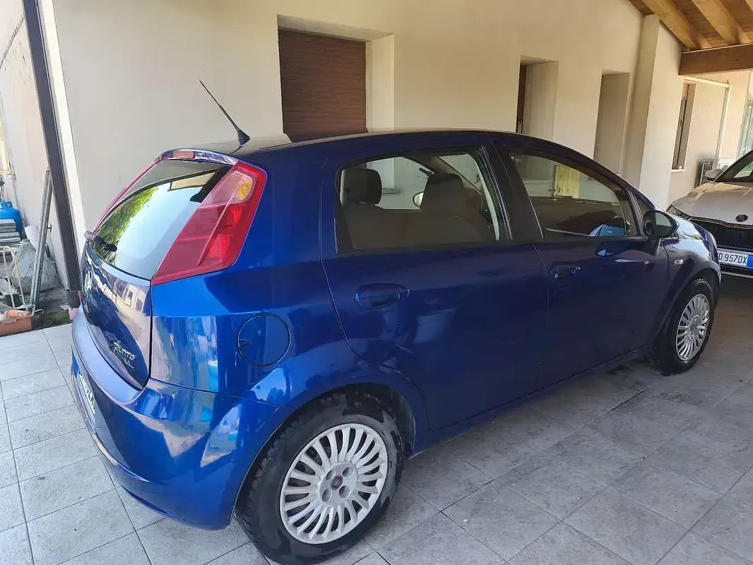 Usata Fiat Grande Punto Dynamic 75 CV (55 kW) 2007 Utilitaria