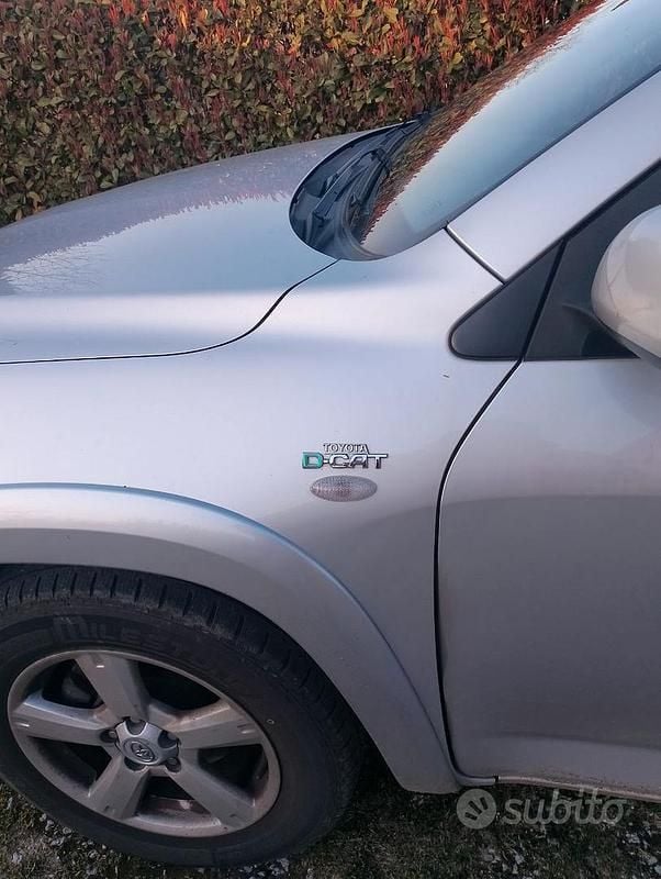 Usata Toyota RAV4 2007 Grigio SUV