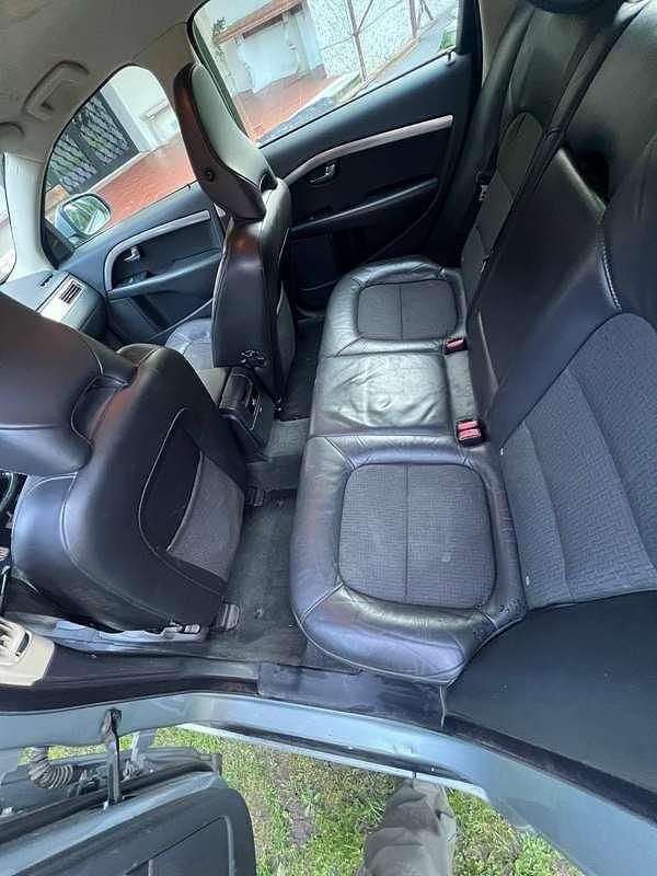 Usata Volvo V70 Momentum 185 CV (136 kW) 2008 Grigio Station wagon