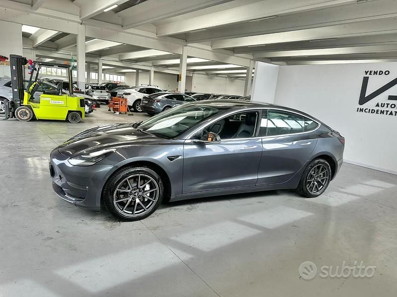 Usata Tesla Model 3 112 kW (153 CV) 2020 Grigio Berlina