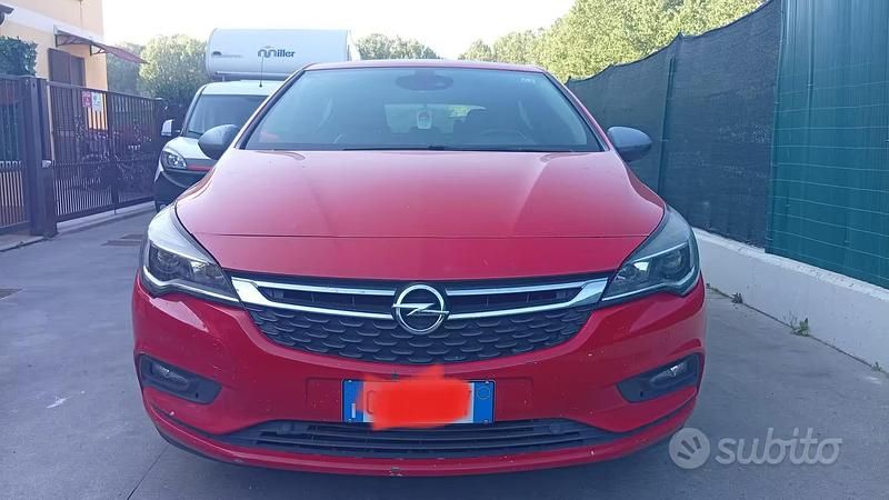 Usata Opel Astra 130 CV (95 kW) 2016 Berlina
