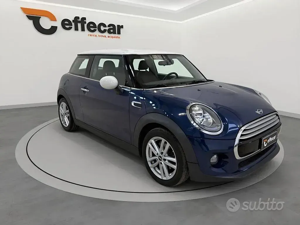 Usata Mini Cooper D Hype 116 CV (85 kW) 2015 Blu Utilitaria
