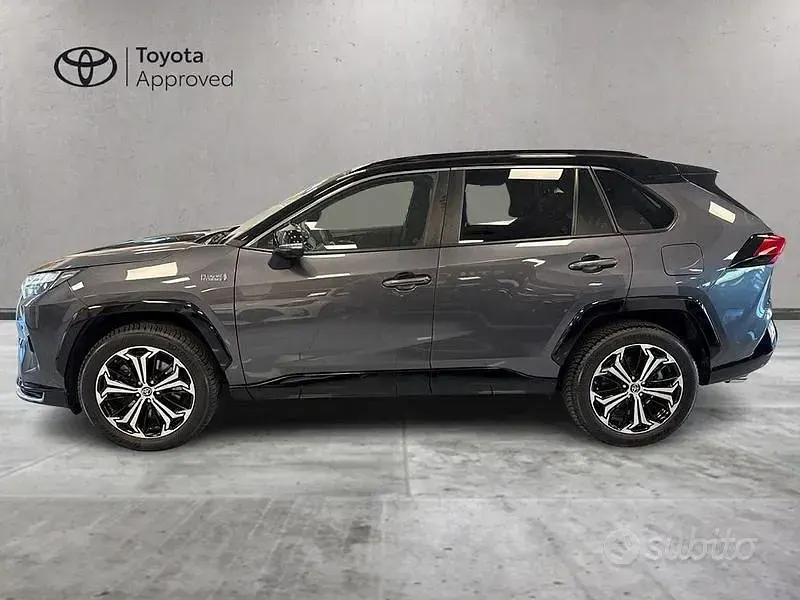 Usata Toyota RAV4 Hybrid Style 306 CV (225 kW) 2022 Grigio SUV