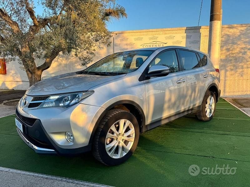 Usata Toyota RAV4 Lounge 149 CV (109 kW) 2013 Grigio SUV