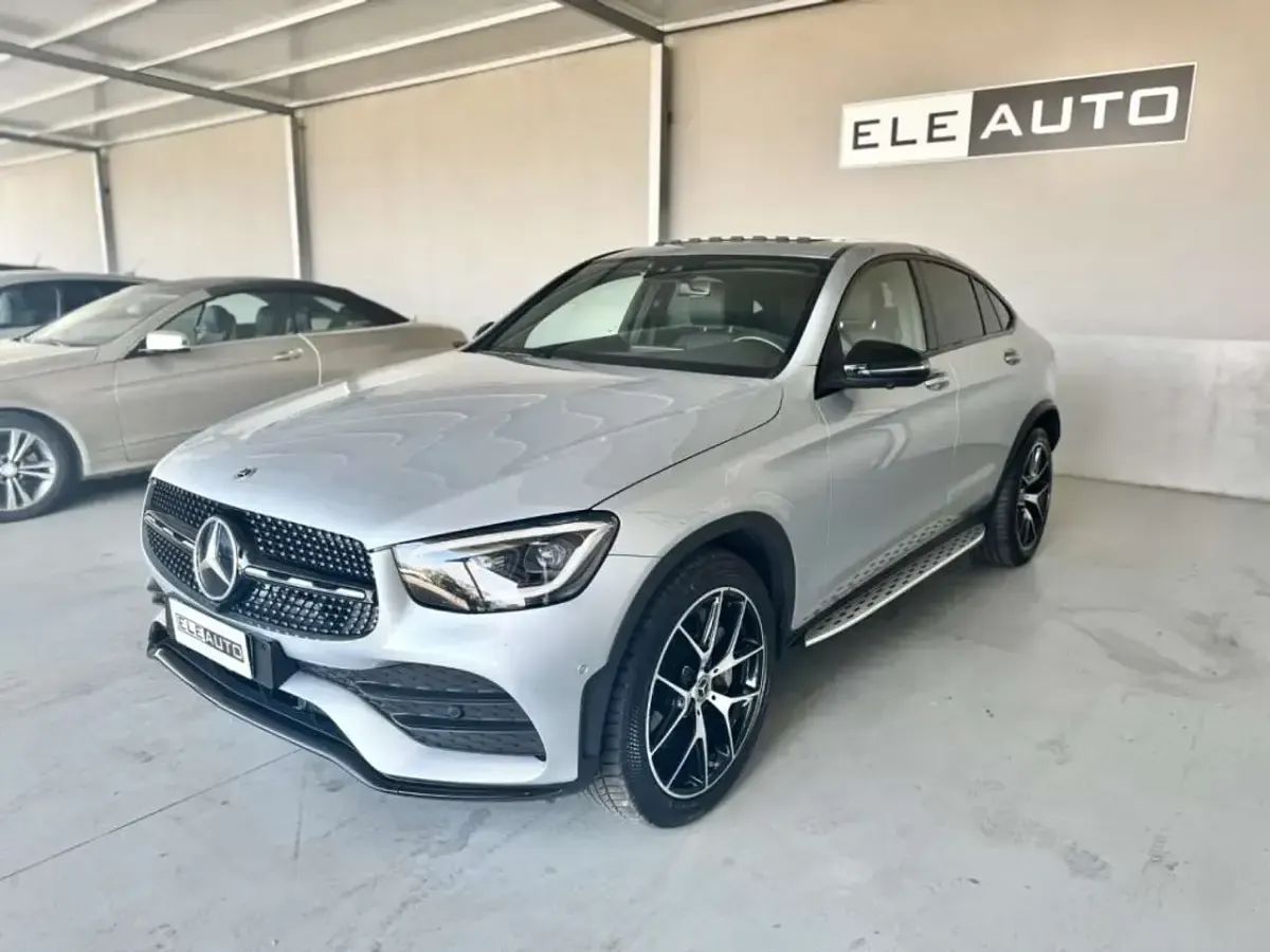 Usata Mercedes GLC300e Premium 194 CV (142 kW) 2023 Grigio SUV