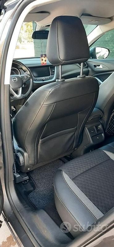 Usata Opel Grandland X 131 CV (96 kW) 2018 Grigio SUV