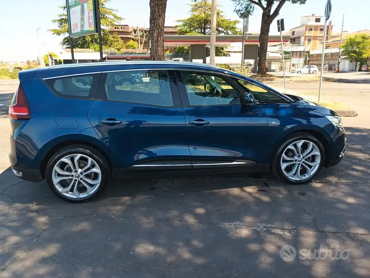 Usata Renault Grand Scénic IV 110 CV (80 kW) 2017 Blu Monovolume