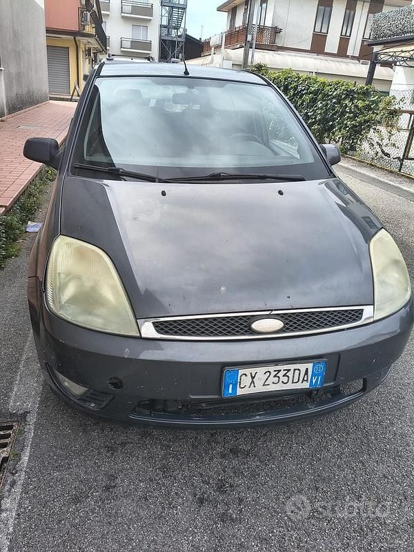 Usata Ford Fiesta 2005 Utilitaria