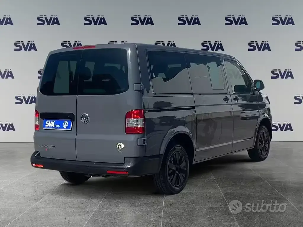 Usata VW T5 140 CV (102 kW) 2015 Grigio Furgone