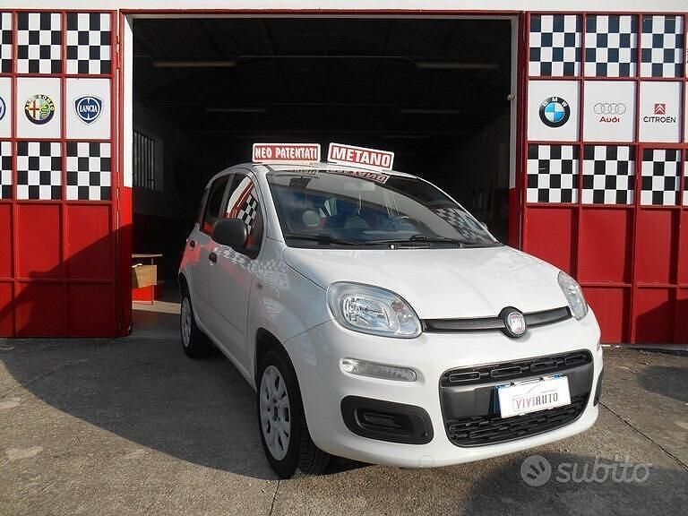 Pastello Usata 2014 Fiat Panda Easy Due volumi | 6000 € (Buon prezzo) - Immagine 1/4