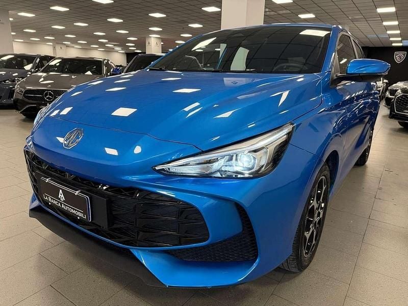 Usata MG MG3 Comfort 106 CV (77 kW) 2025 Blu/azzurro Utilitaria