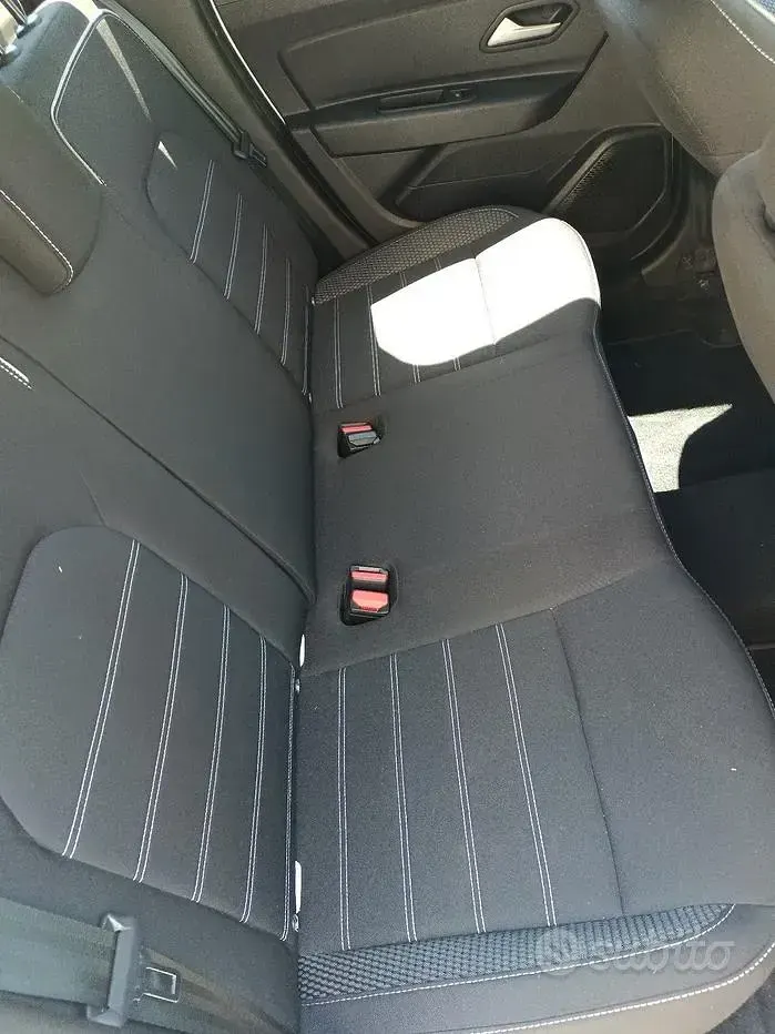 Usata Dacia Duster Journey 101 CV (74 kW) 2023 Bianco SUV