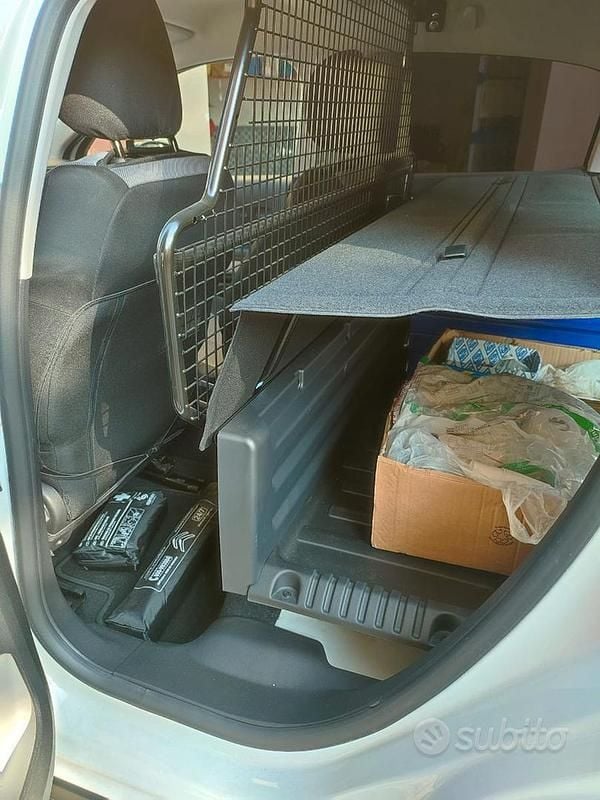 Usata Citroën C3 102 CV (75 kW) 2023 Bianco Utilitaria