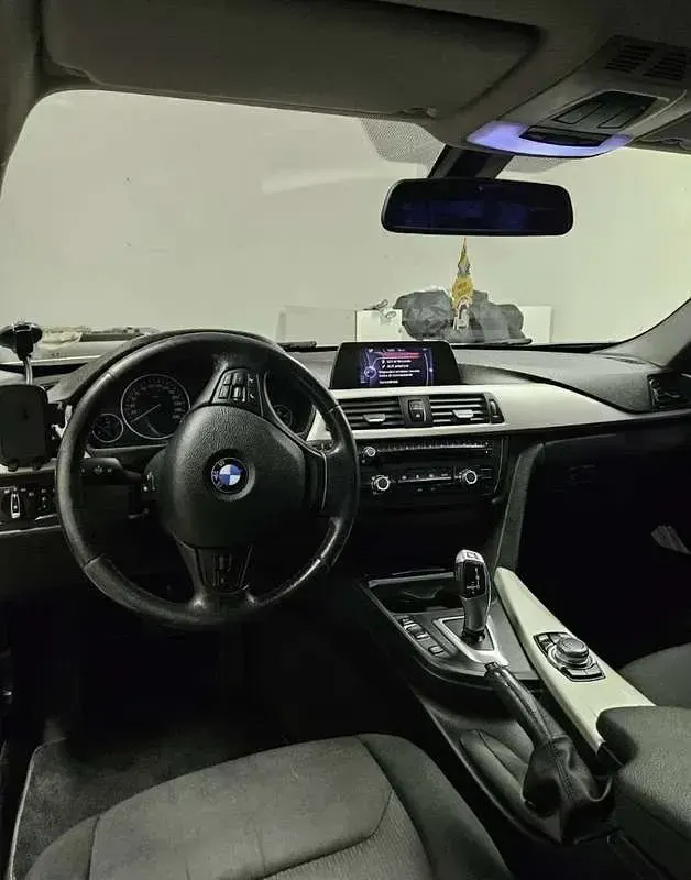 Usata BMW 318 143 CV (105 kW) 2015 Bianco Station wagon