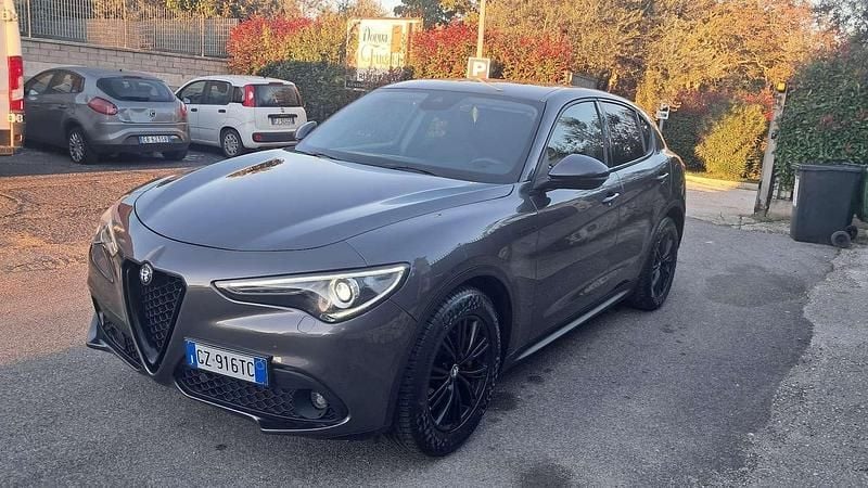 Usata Alfa Romeo Stelvio Sprint 190 CV (139 kW) 2022 SUV