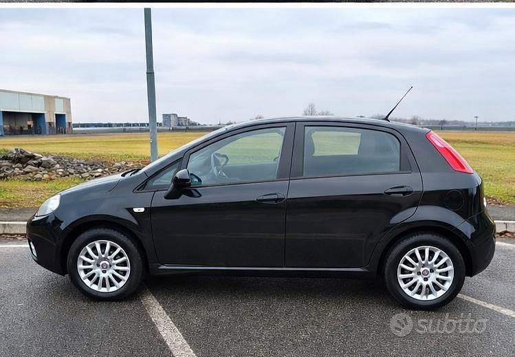 Usata Fiat Punto Street 2017 Nero Utilitaria