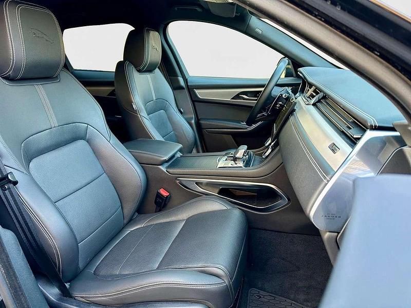 Usata Jaguar F-Pace R-Dynamic 163 CV (119 kW) 2024 Nero SUV