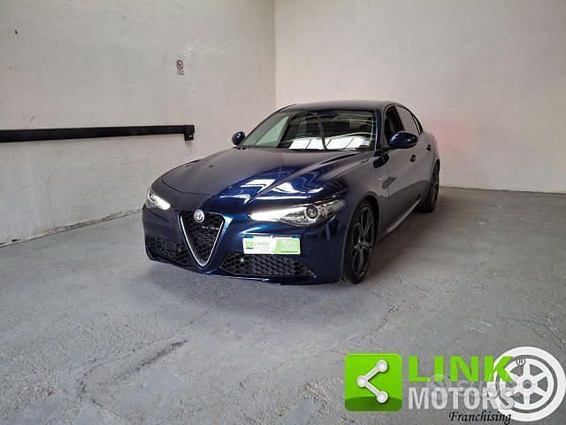 Usata Alfa Romeo Giulia Veloce 180 CV (132 kW) 2016 Blu Berlina