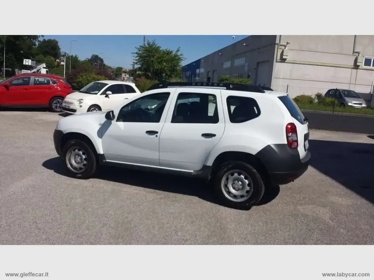 Usata Dacia Duster 105 CV (77 kW) 2014 Bianco SUV