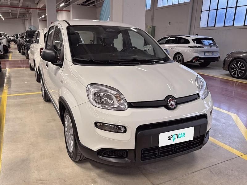 Begagnad Fiat Panda S 70 HK (51 kW) 2024 Vit Halvkombi
