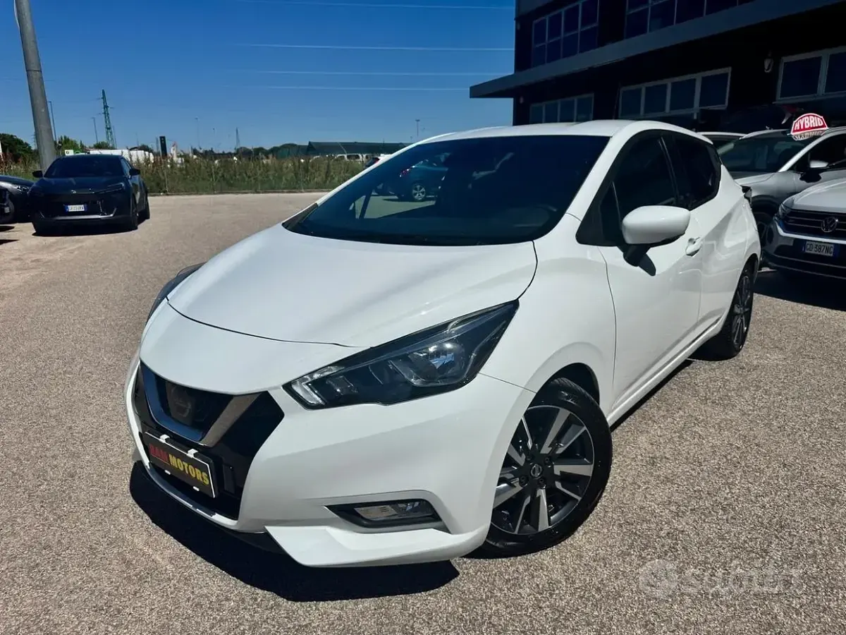 Usata Nissan Micra N-Connecta 90 CV (66 kW) 2017 Bianco Utilitaria