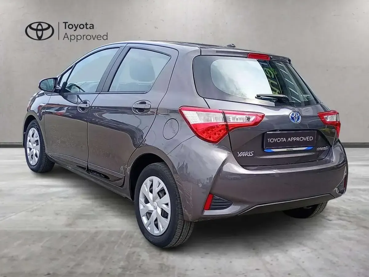 Usata Toyota Yaris Hybrid Active 73 CV (53 kW) 2019 Other Utilitaria