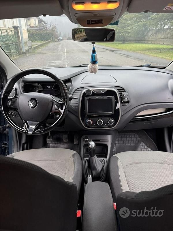 Usata Renault Captur 90 CV (66 kW) 2013 Blu SUV
